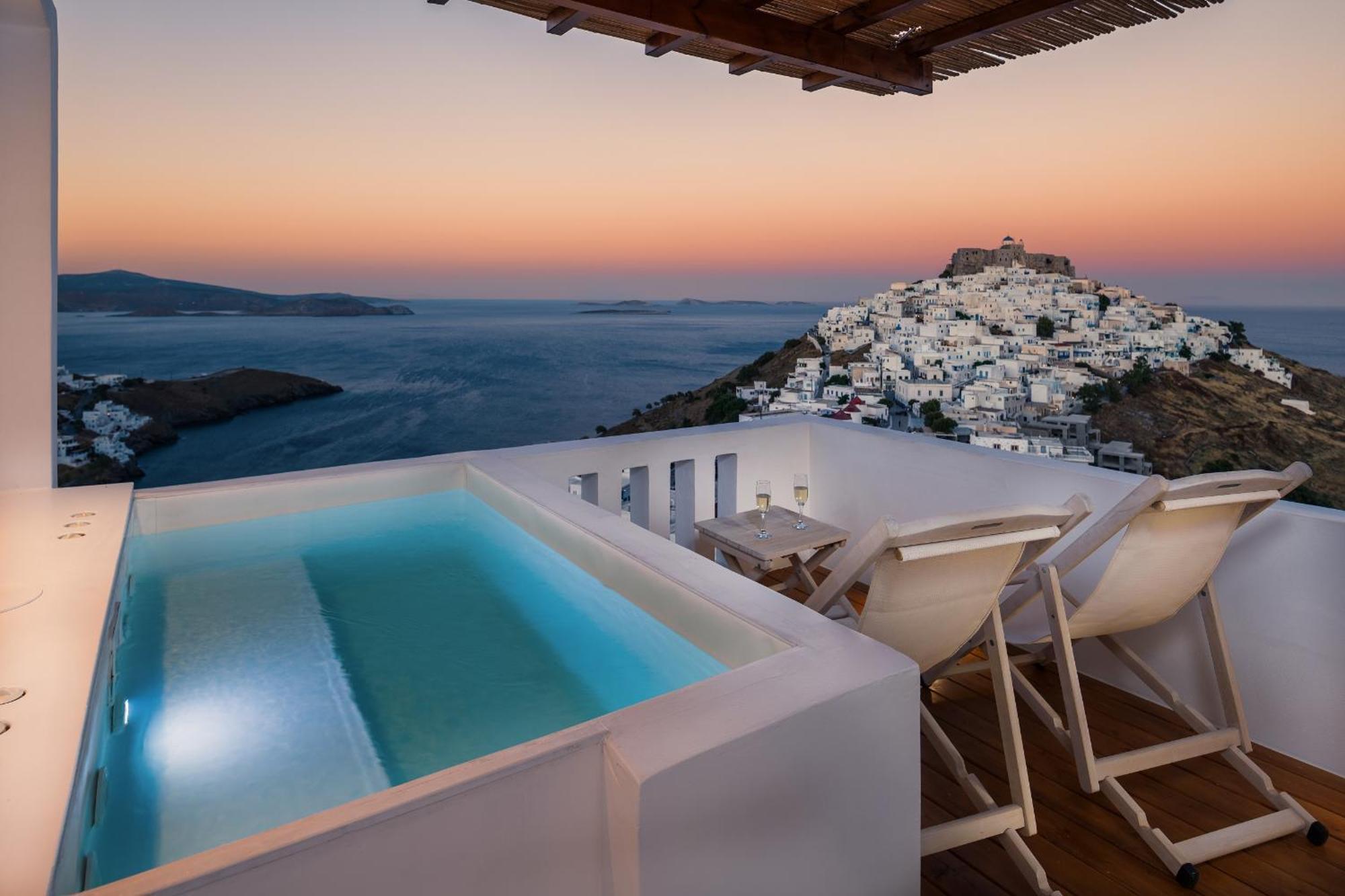 Oneiro Luxury Suites Astypalaia Quarto foto